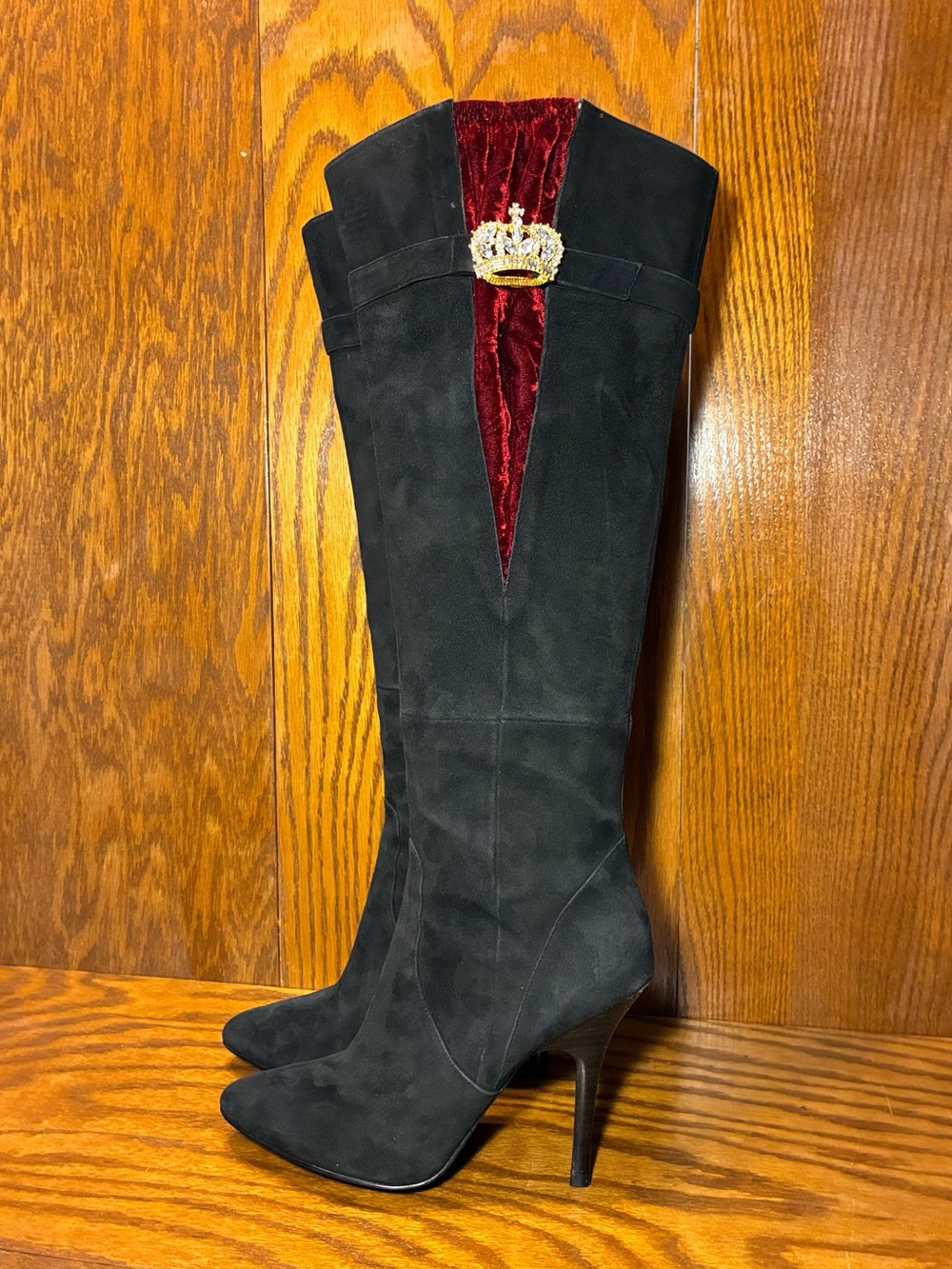 Y2K Vintage Hale Bob Crown Velvet Black Suede Tall Boots Size 7.5 WITH BOX